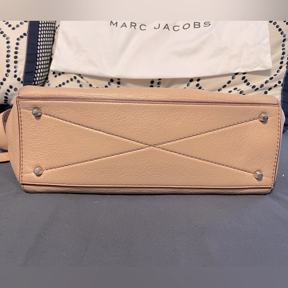 Marc Jacobs Blush Handbag - Picture 4 of 7